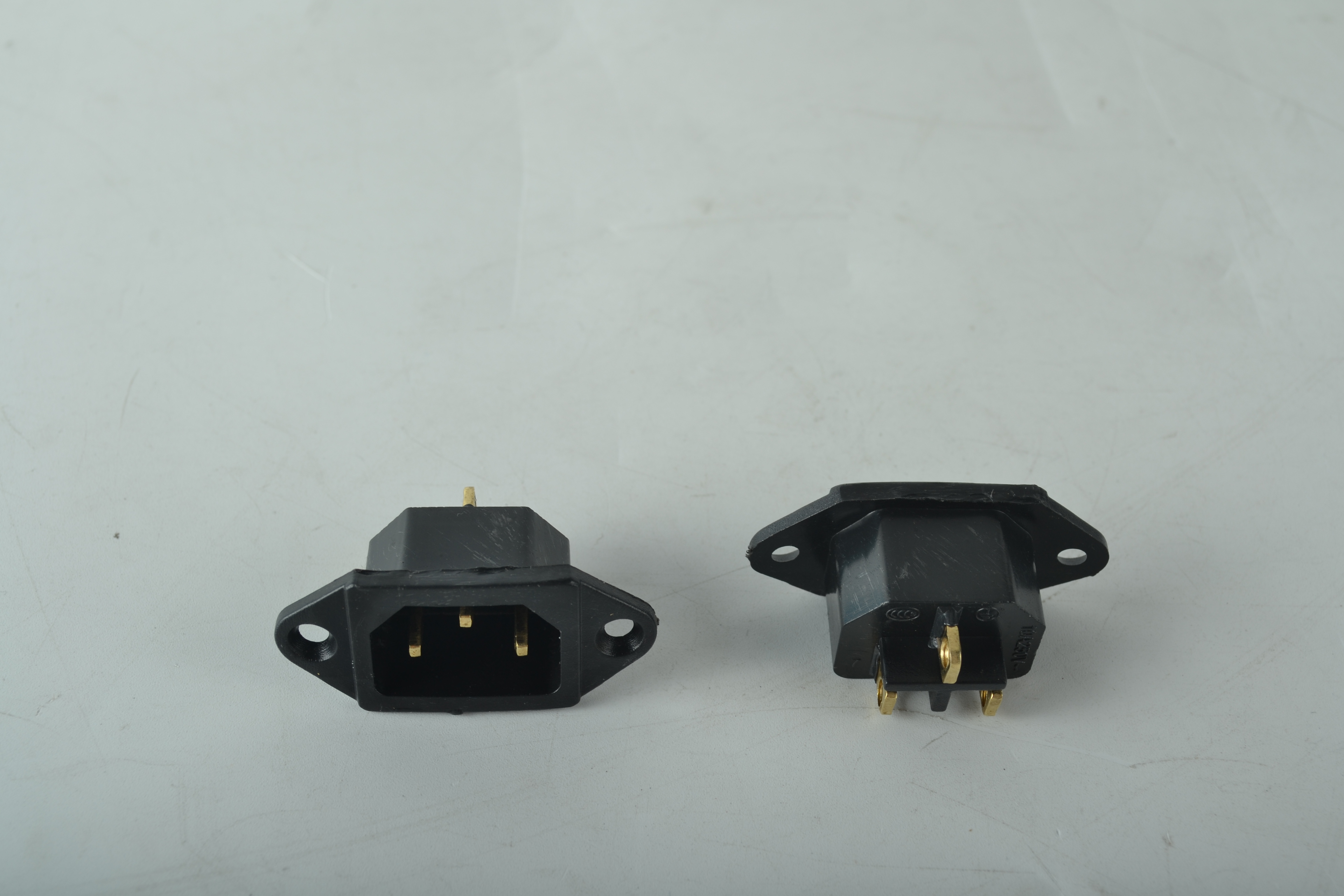Socket - B08010006